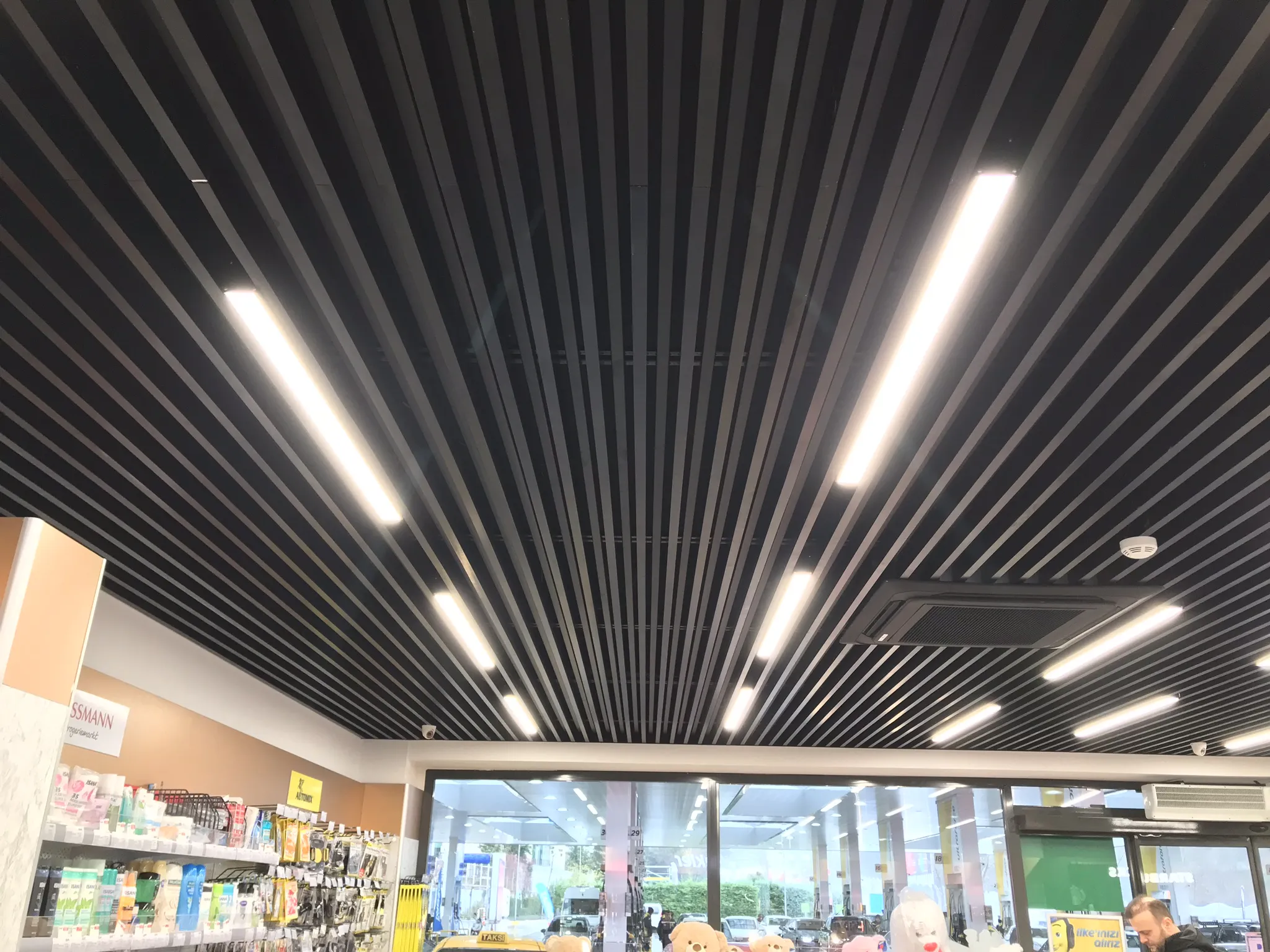 Opet-baffle-asma-tavan