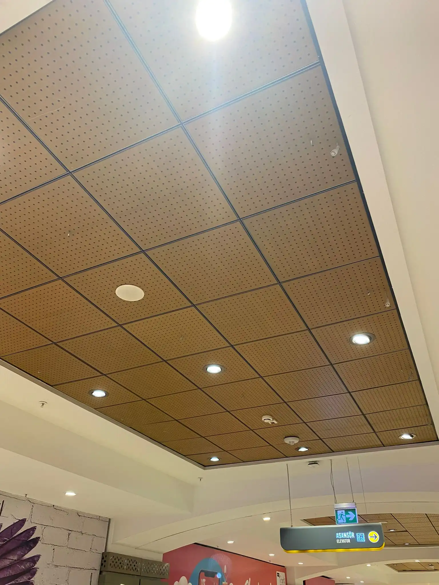 Akustik-ahsap-asma-tavan